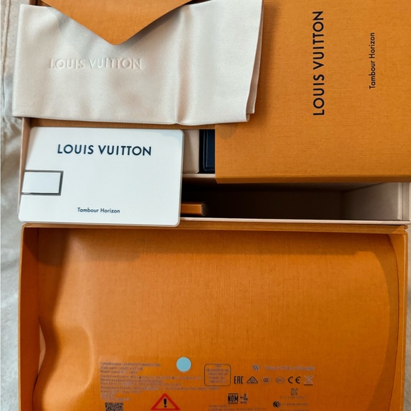 Practically New LV Horizon Tambour.. Mint Condition. - Picture 8 of 10